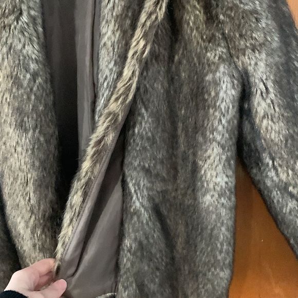 Bb Dakota jacket faux fur clasp coat collar waist length lined brown plush med - Picture 4 of 10